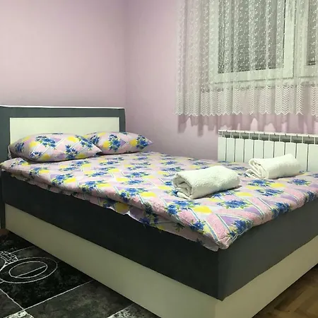 Large , Modern American Style + Free Parking Places Апартаменты