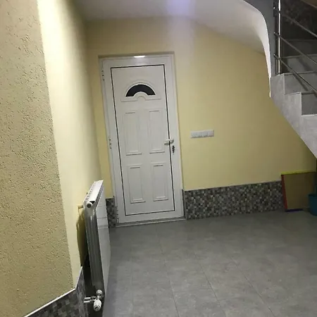 Large , Modern American Style + Free Parking Places Апартаменты Сараево