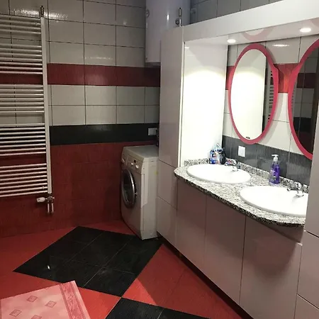 Large , Modern American Style + Free Parking Places * Сараево